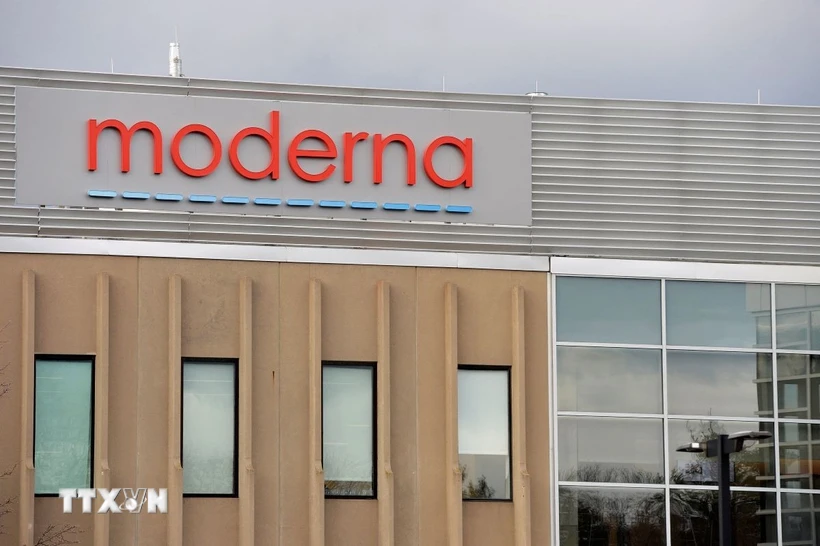 FDA phê duyệt vắcxin phòng COVID-19 thế hệ mới của Moderna