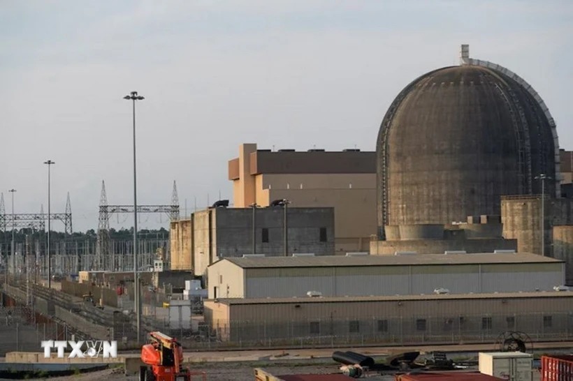 Tổng thống Trump ký sắc lệnh khôi phục sức mạnh năng lượng hạt nhân của Mỹ