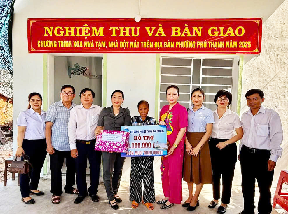 Xây mái ấm, dựng niềm tin