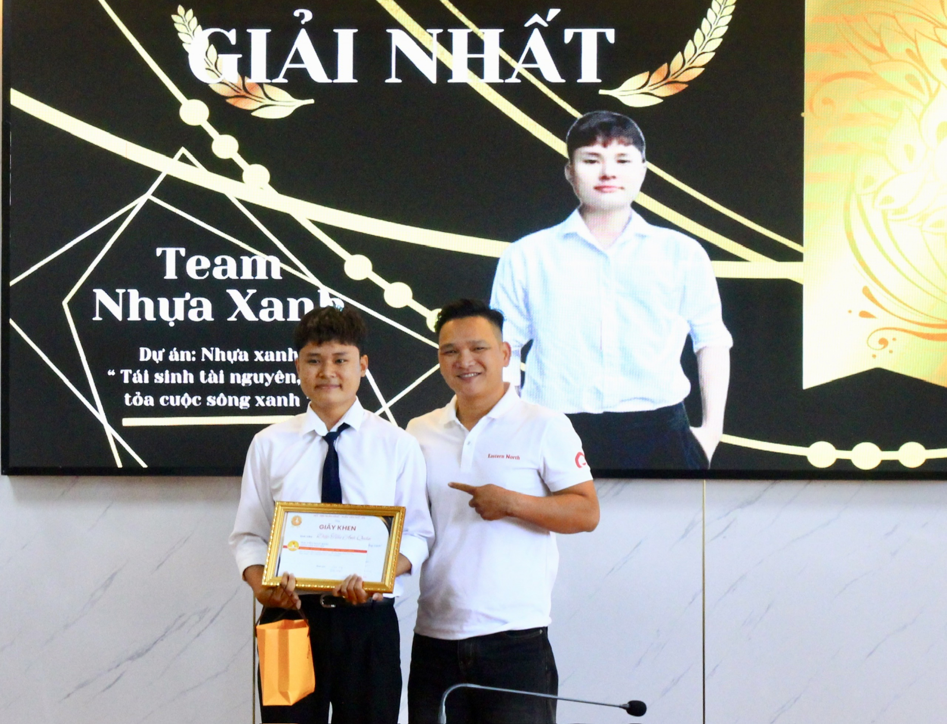 Sinh viên hào hứng tham gia cuộc thi Ý tưởng khởi nghiệp