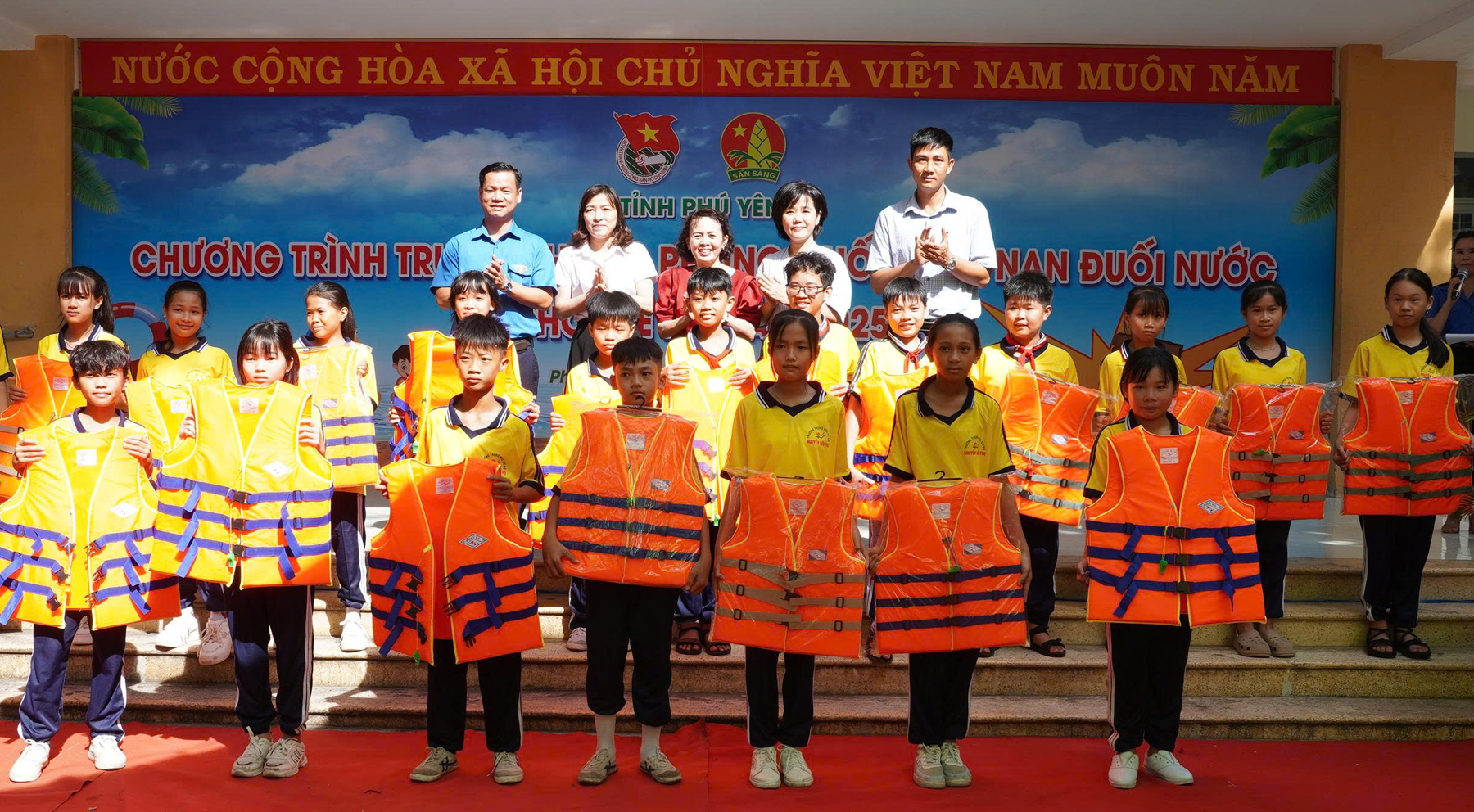 Truyền thông phòng, chống tai nạn đuối nước cho hơn 500 học sinh