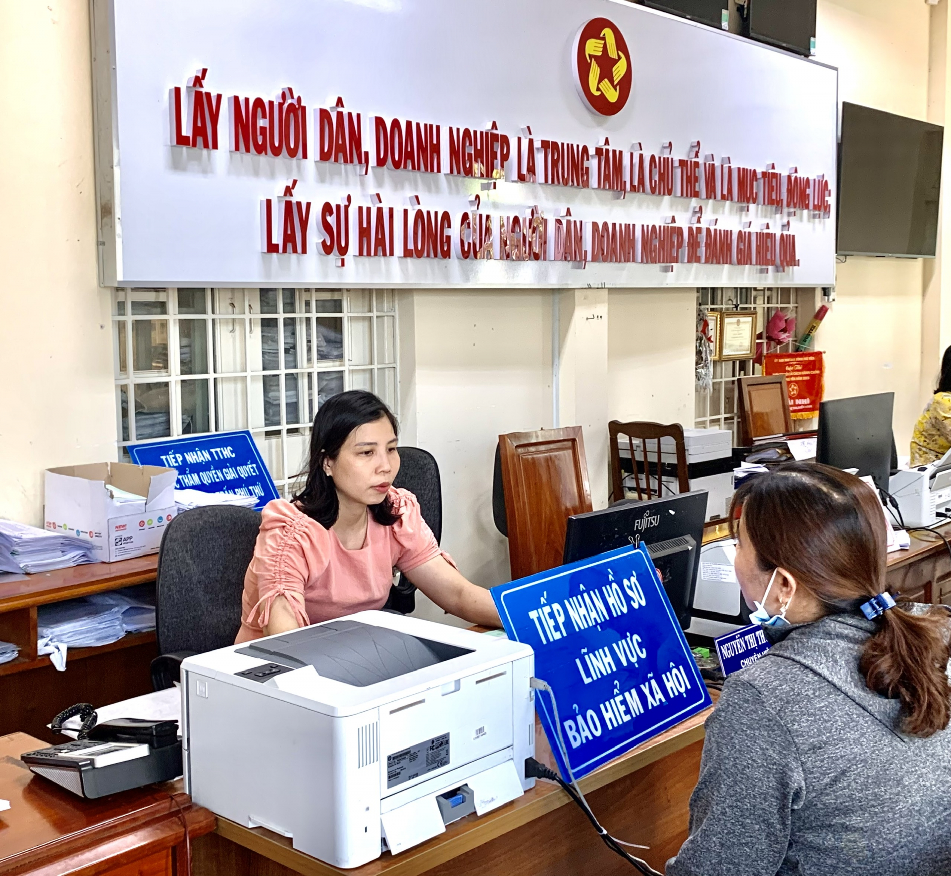 Tây Hòa nỗ lực bao phủ bảo hiểm xã hội và y tế toàn dân