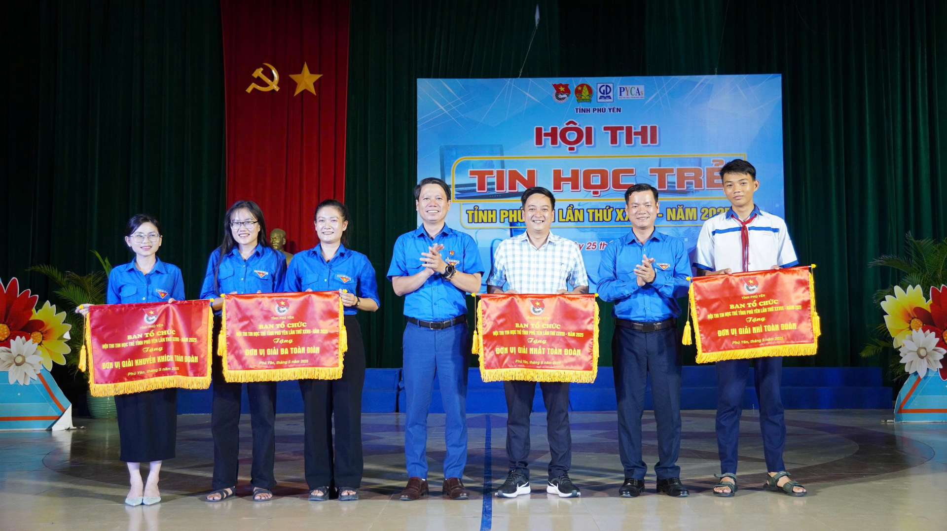 131 thí sinh tranh tài tại Hội thi Tin học trẻ Phú Yên
