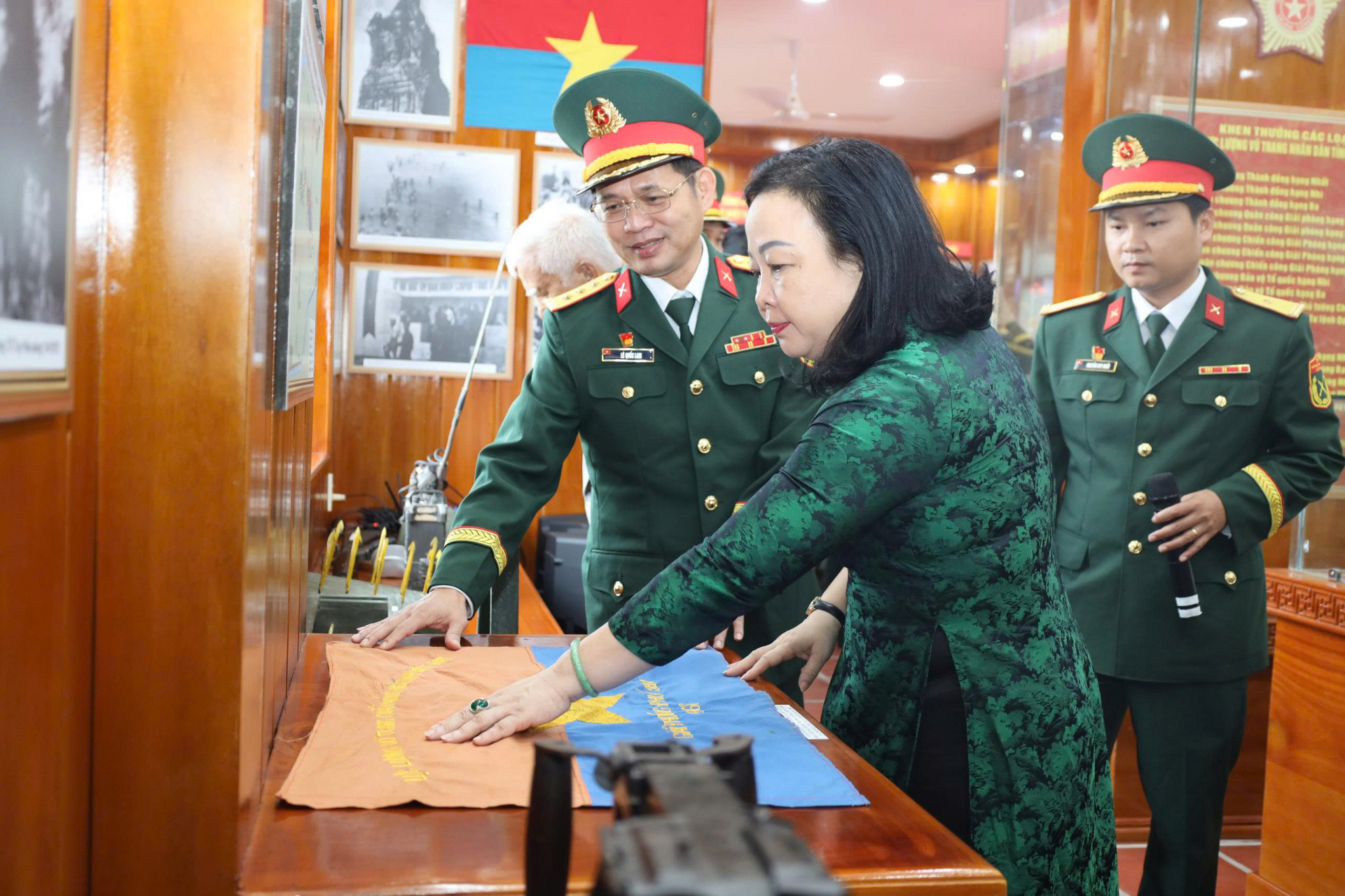 Phu Yen armed forces maturing under the glorious flag of the Party
