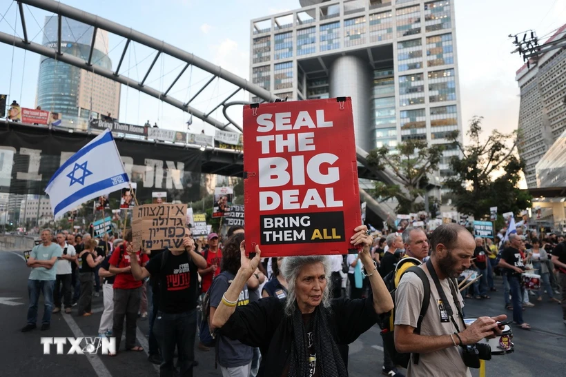 Người dân Israel biểu tình hàng loạt đòi đạt thỏa thuận giải cứu tất cả con tin