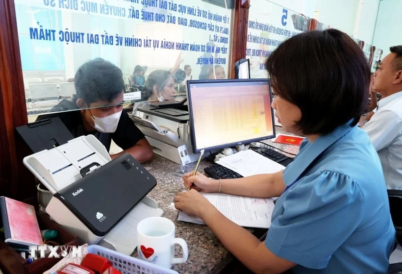 Quy định mới về tinh giản biên chế có hiệu lực thi hành từ ngày 16/6/2025