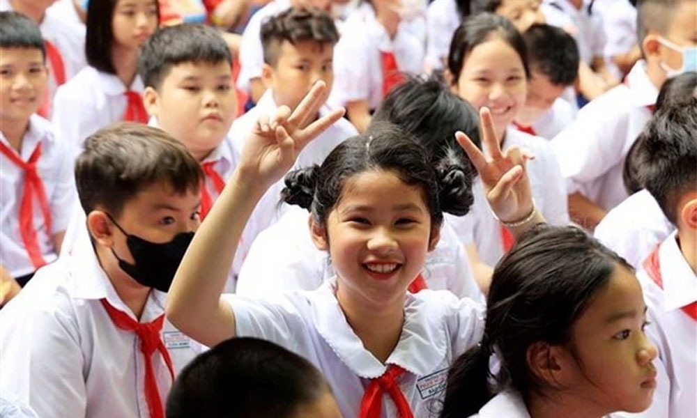 Miễn phí cho học sinh công lập từ năm học 2025-2026