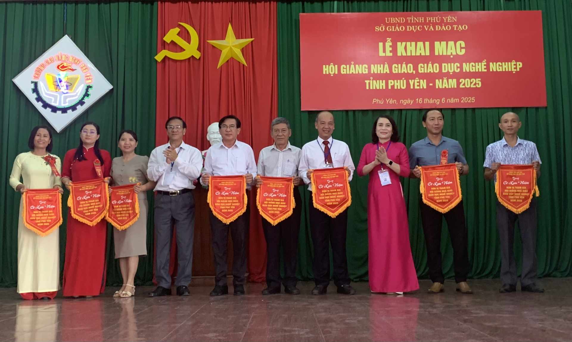 21 giáo viên tham gia hội giảng Nhà giáo, giáo dục nghề nghiệp