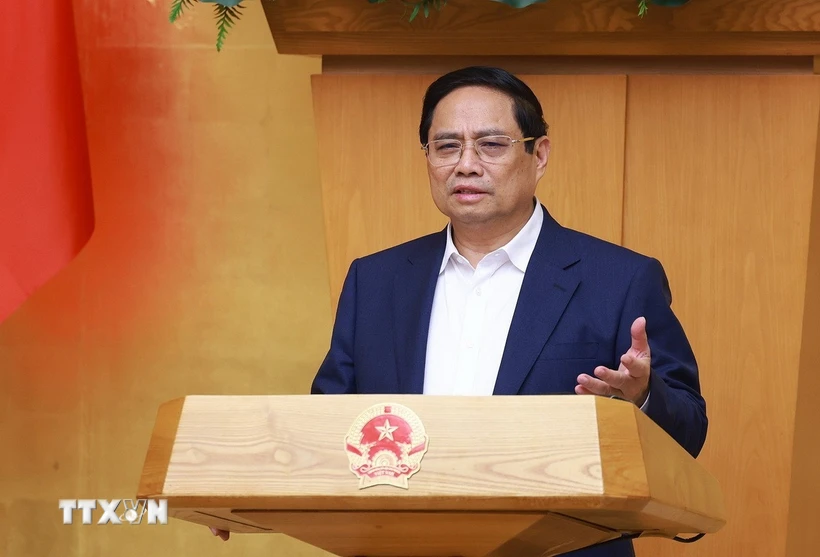 Thủ tướng: Biểu dương tinh thần “làm ngày, làm đêm, làm thêm ngày nghỉ”