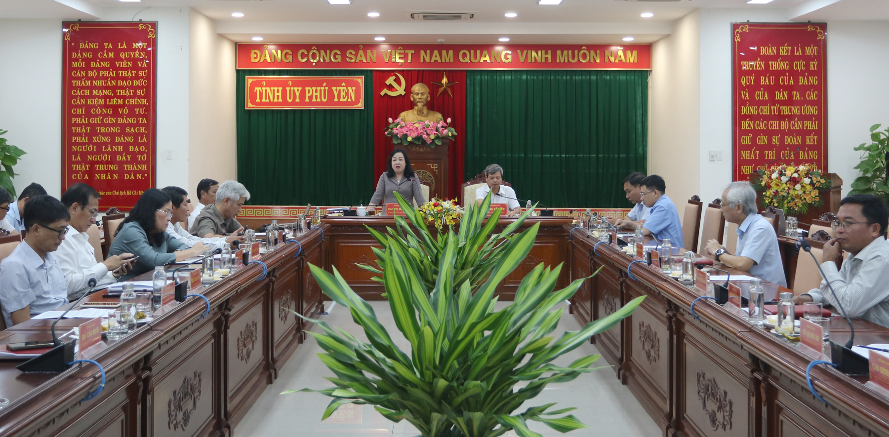 Nâng cao hiệu lực, hiệu quả kiểm tra, giám sát và thi hành kỷ luật trong Đảng