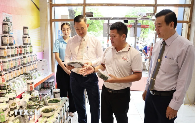 Chỉ thị về nhiệm vụ, giải pháp xúc tiến thương mại trong và ngoài nước