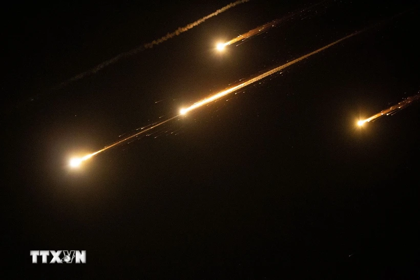 Người Việt tại Israel an toàn sau vụ tấn công bằng tên lửa trong đêm